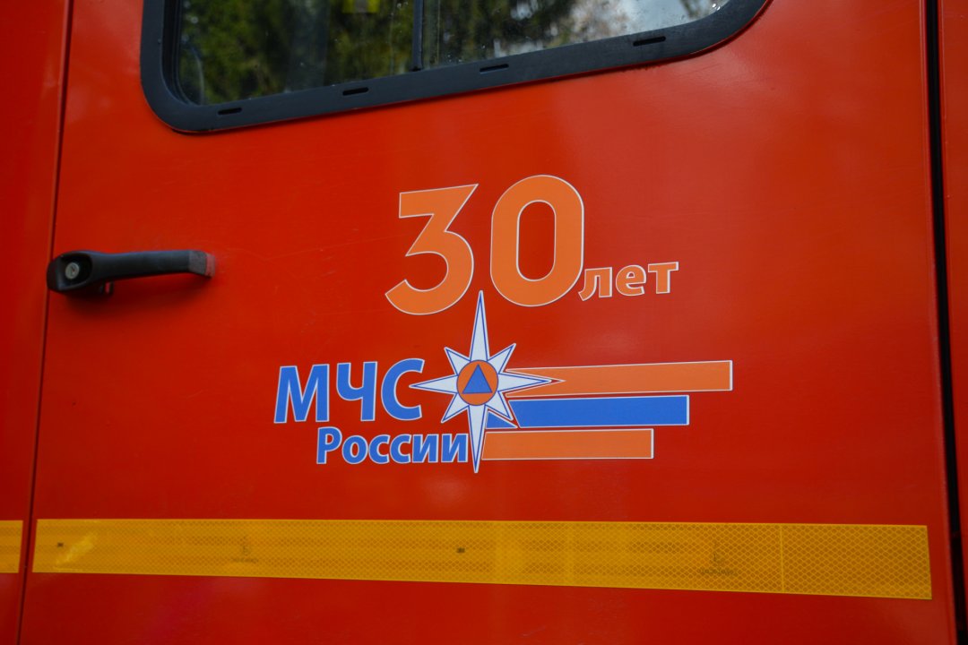 Пожарные подразделения приняли участие в ликвидации последствий ДТП в Шенкурском МО село Демидовское